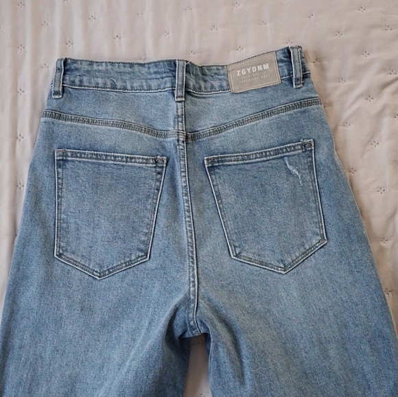 ZGY Denim Ripped Straight Leg Jean in Reality Blue Trash Denim - Picture 5 of 12
